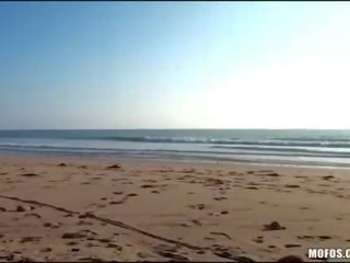 Deity є на в пляж і має секс відео там