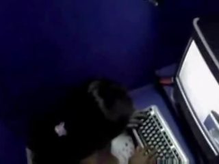 Cyber binatilyo makakakuha ng recorded habang pagkuha fucked