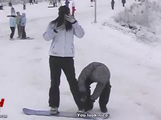 Asiatico coppia pazzo snowboarding e sessuale avventure film