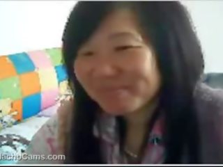 Perfected китайски жена клипове край гърди