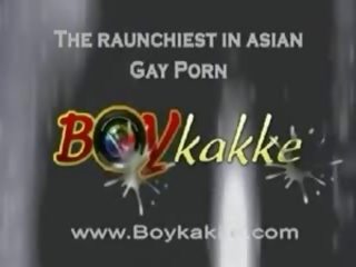 Homosexuell asiatisch fick-fest drehungen in bukkake sitzung